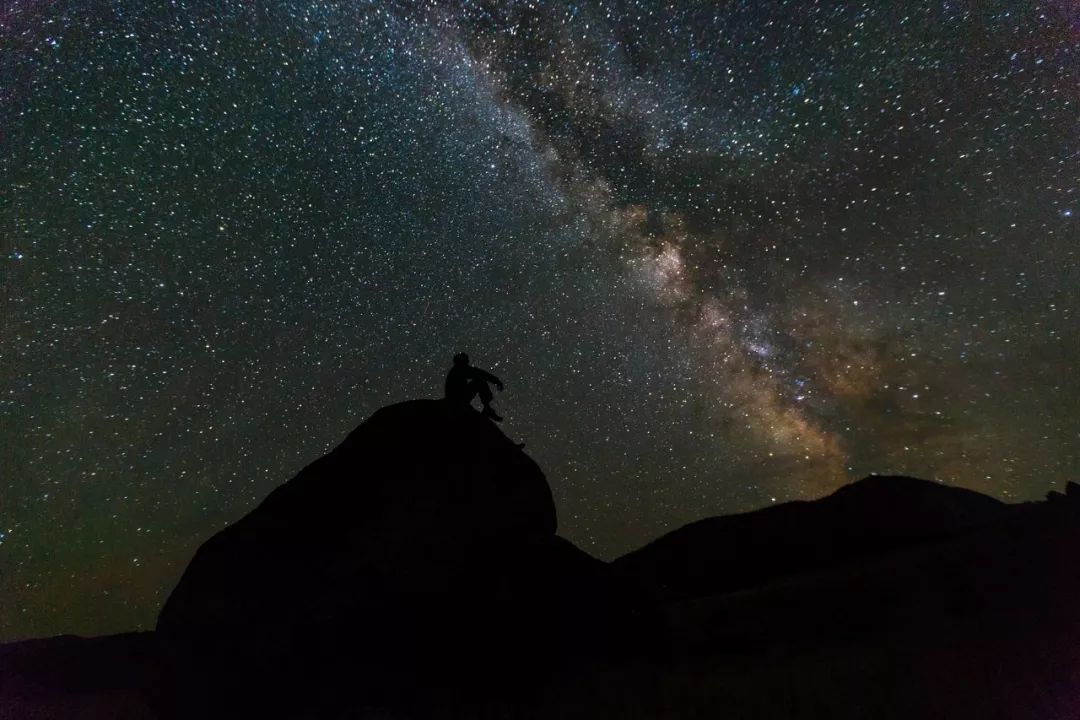 原创            不止社交破冰神器，星座还藏着千亿市场