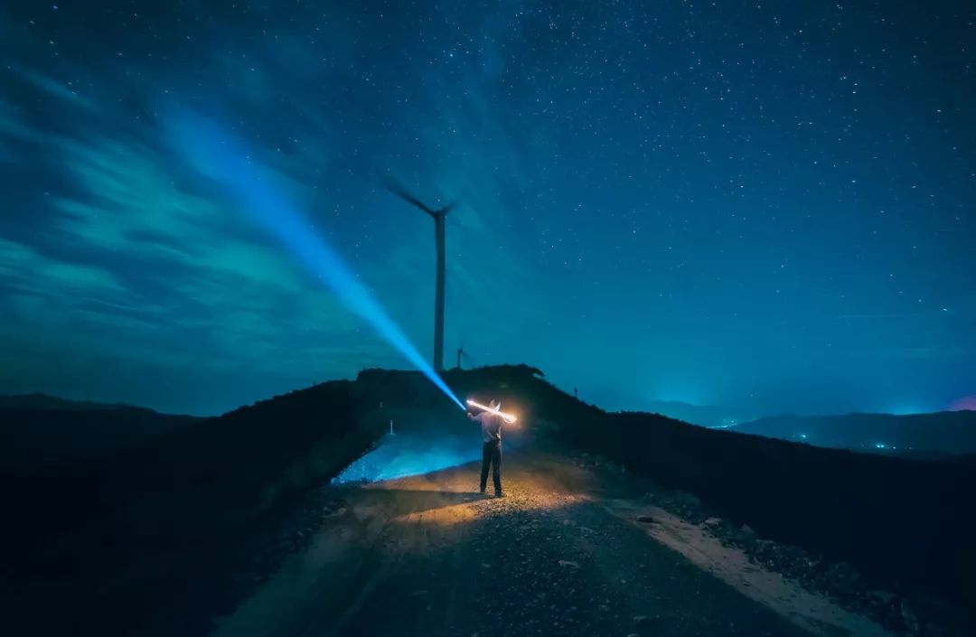 和十二星座一起旅行｜双子座