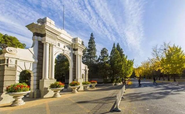 清华大学教务处处长彭刚谈通识教育：使你看到这个世界的不同面相