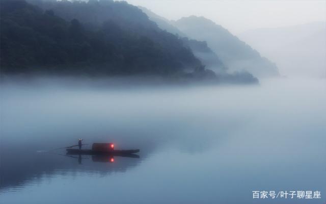 水瓶座：流年如此匆忙，即使悲欢离合，又有何妨