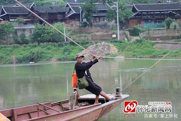 他23年来如一日，为全村800多口人的生命线站好岗