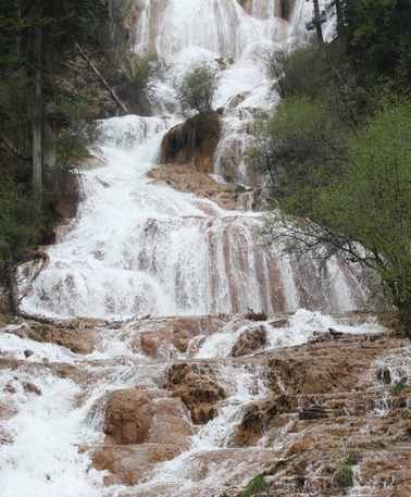 梦见爆布流水