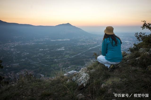 同是城府深厚之人，为何天蝎座与摩羯座受到的对待却如此悬殊？