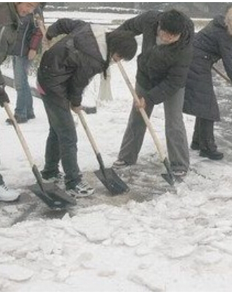  梦见铲地上雪