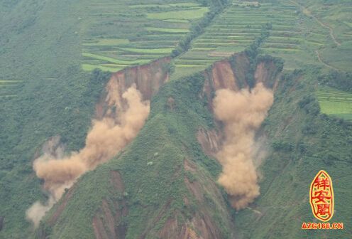 梦见地震山崩