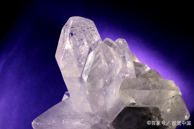 维诺拉能量石：天然晶石的力量与12星座如何佩戴宝石疗愈的秘密