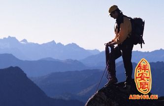 梦见爬陡山