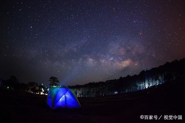 天蝎座：喜欢，是相视一眼的心脏骤停